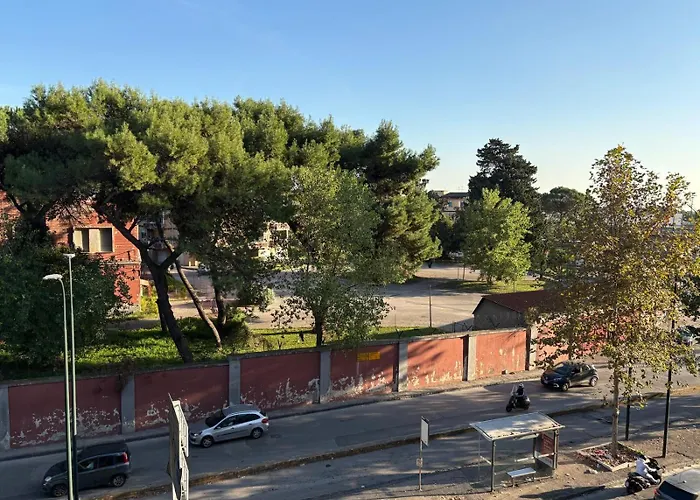 In - Lovely Near The Airport Appartement