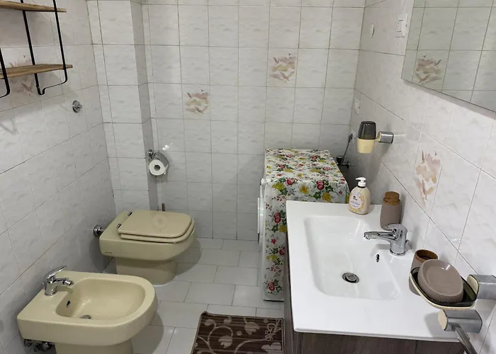 In - Lovely Near The Airport