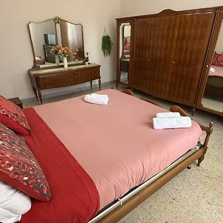 In - Lovely Near The Airport דירה *